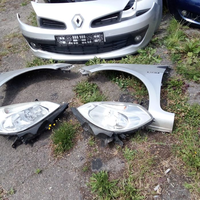 Zderzak przedni Renault Clio 3