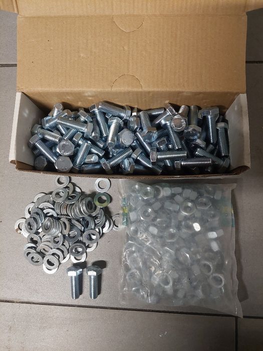 Śruby m10 Nakrętki m10 i podkładki Babienica • OLX.pl