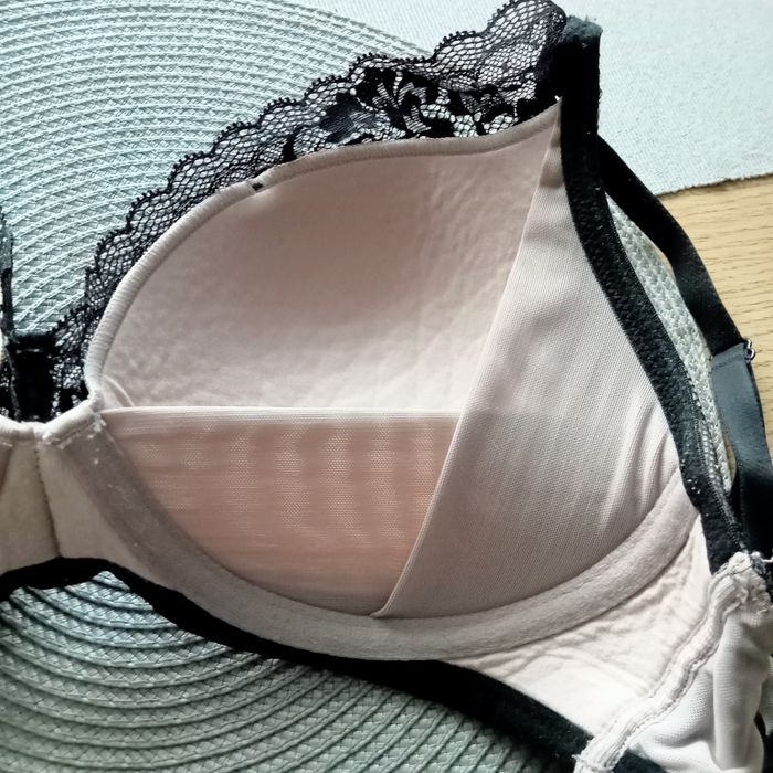 Biustonosz push up,duży,bez fiszbin Esotiq 65F