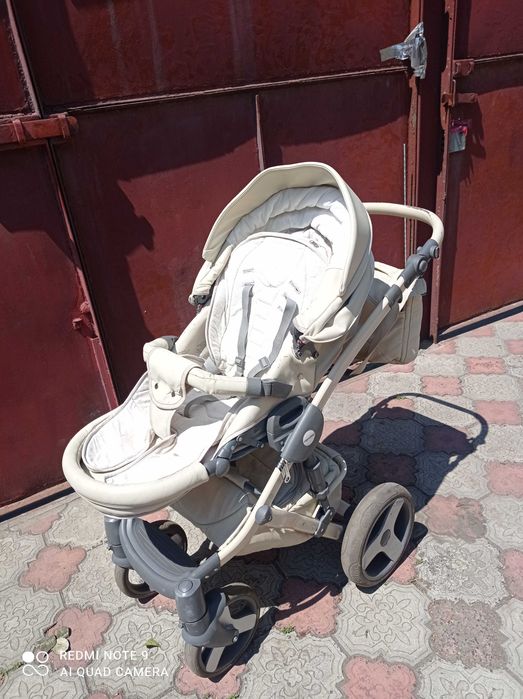 Продам детскую коляску Maxone 2 в 1