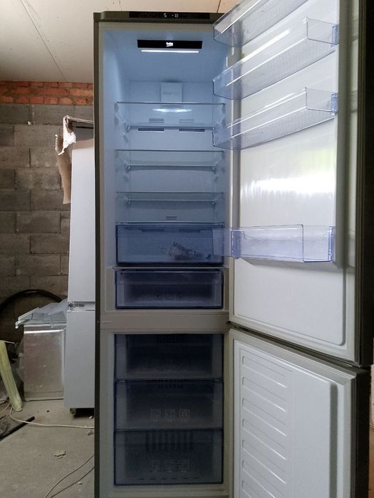Холодильник beko