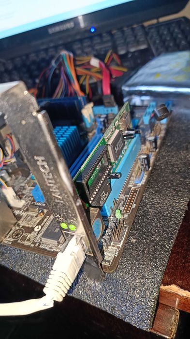 Комплект на сокете AM3+, DDR3, Athlon X2 250