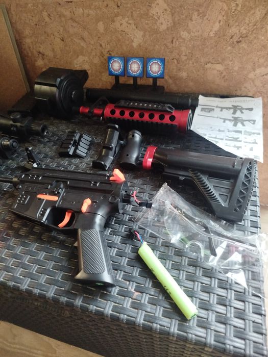Airsoft M4 -A1 RED SHADE