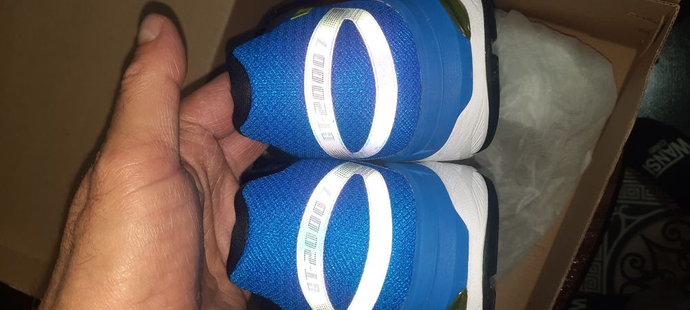 Кросівки Asics gt2000 45 розмір