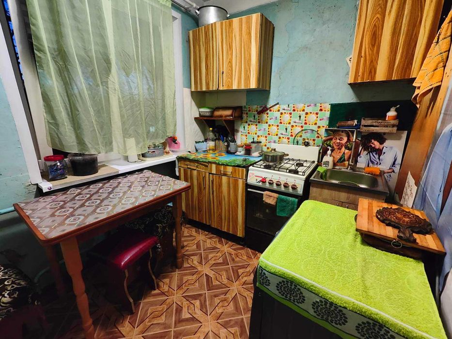 ПРОДАМ 2-ох кімнатну квартиру по вул.Пархоменко від ВЛАСНИКА