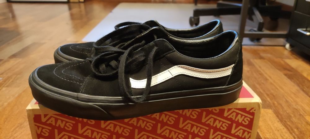 Używane trampki Vans Sk8 low czarne zamszowe rozmiar 44,5