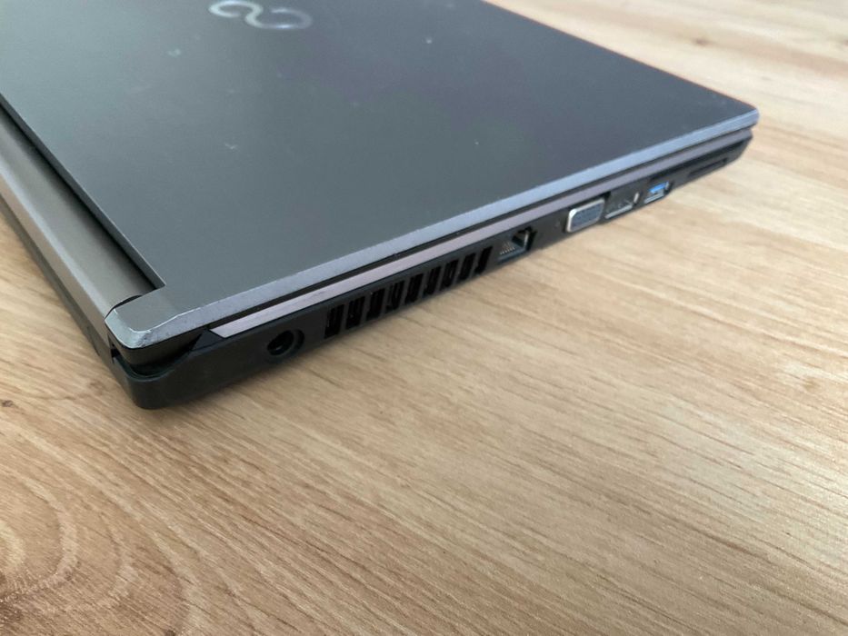Laptop 14" Fujitsu E734, 8GB RAM, 128GB SSD, Windows 11 Pro