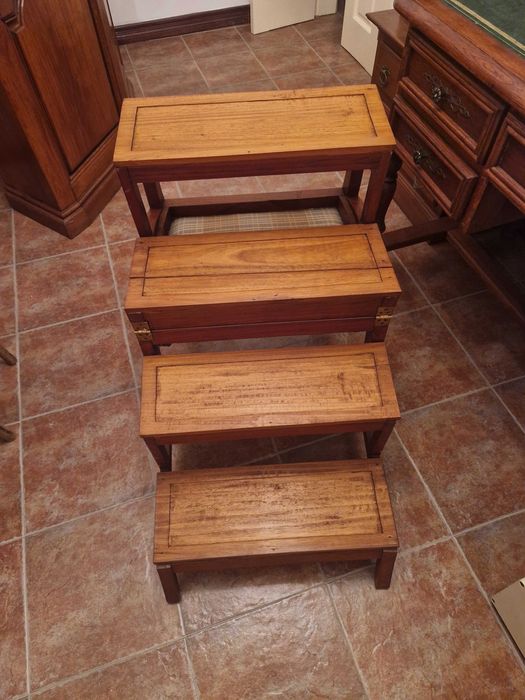 Secretária e cadeira vintage