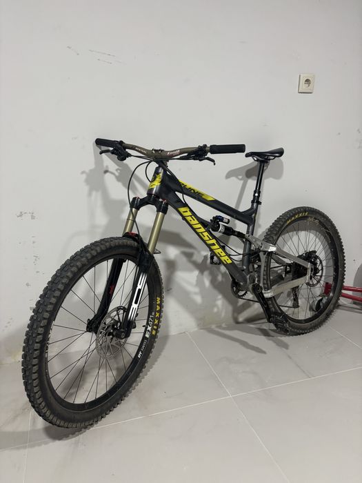 Bicicleta Banshee Rune Enduro