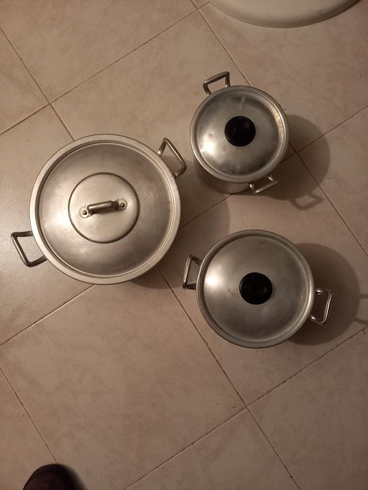 2 panelas e 1 tacho em alumínio