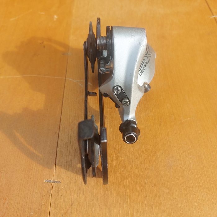 Przerzutka tył Shimano Deore XT RD-M750 9s