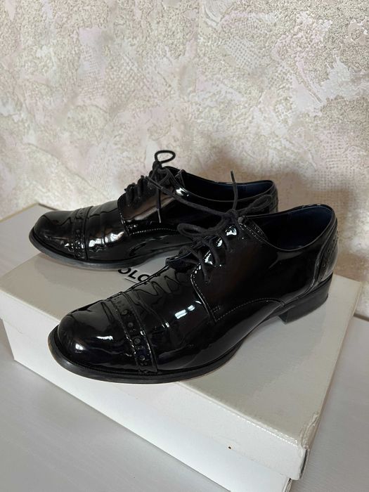 Лаковані туфлі дербі Solo Femme