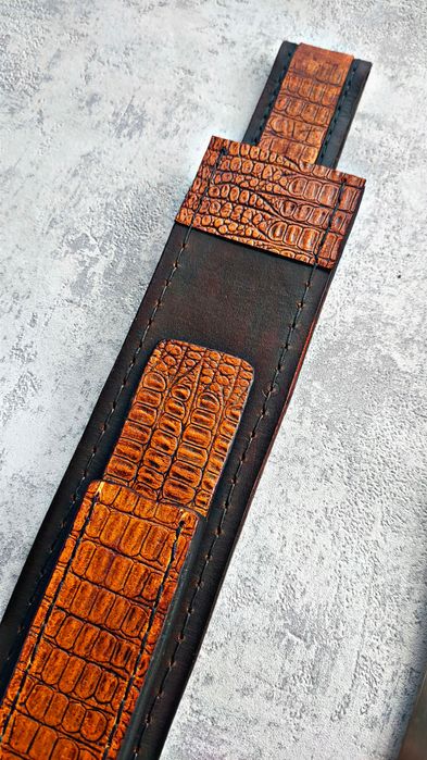 Zestaw dwóch noży z pochewkami