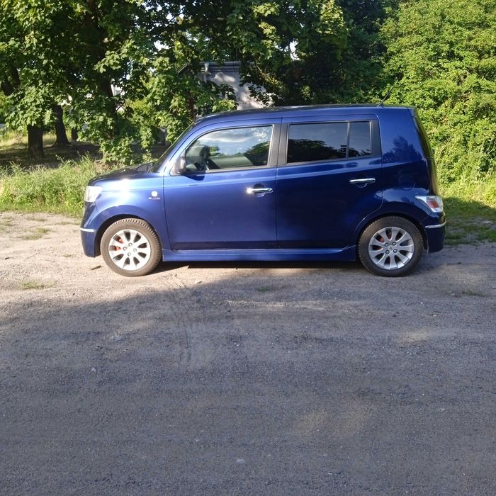 Daihatsu materia super stan