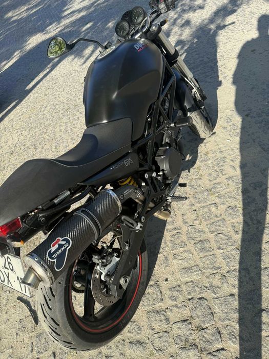 Ducati Monster 695