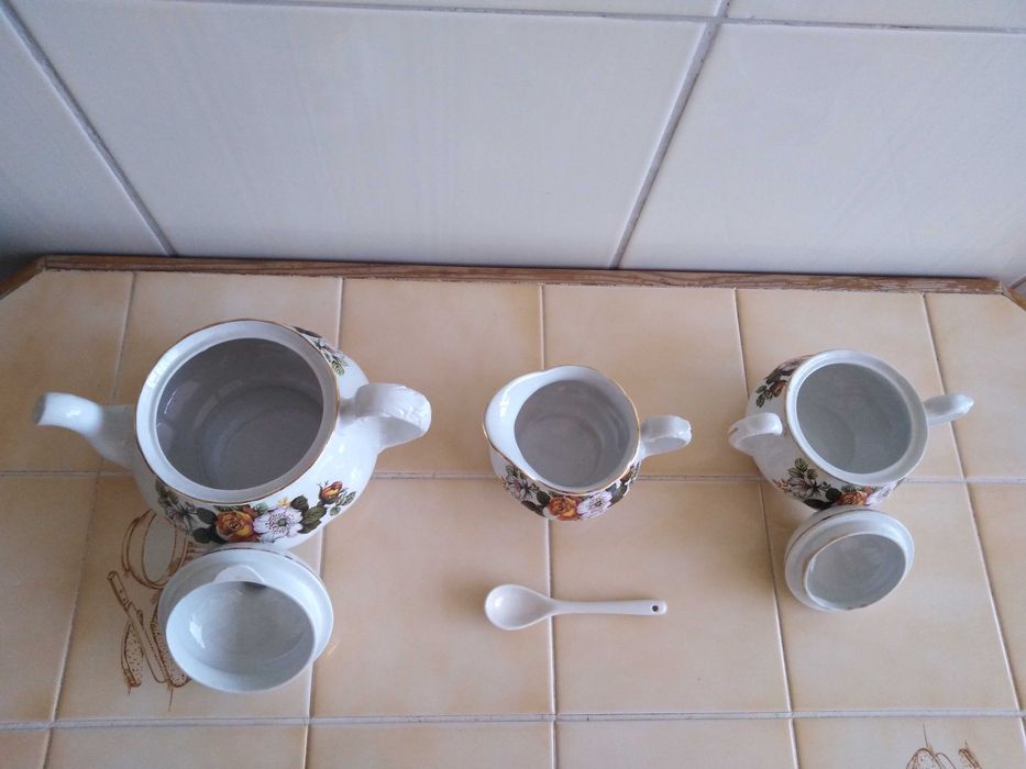 Serviço/Conjunto/Set Completo de Chá Royal Tudor Ware Ironstone Rosina