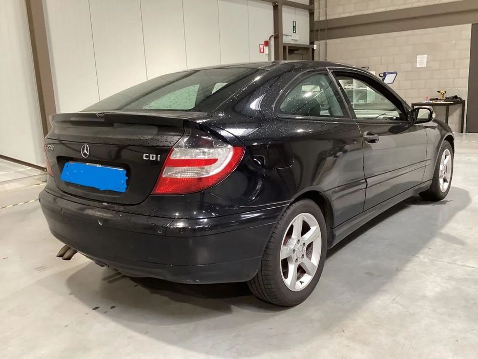 Mercedes C-Coupe de 2005 para peças