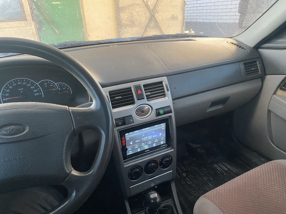 Продам автомобиль ваз приора