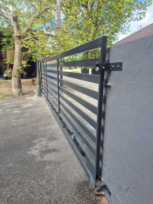Brama palisadowa przesuwna pod wymiar. Mocna konstrukcja!.