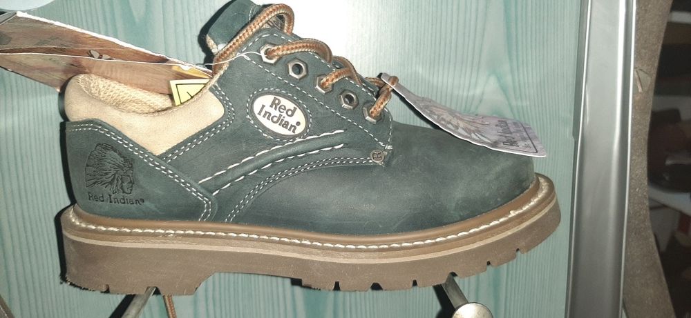 Red Indian  37 38 90s oldschool vintage retro granat deadstock 37 38