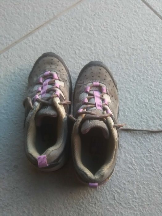 sapatilhas e botas menina