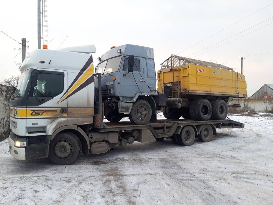 Грузовой эвакуатор євакуатор. Буксировка. Манипулятор