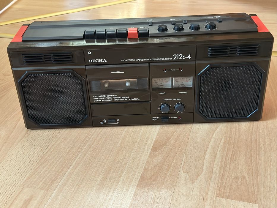 Магнитофон Весна 212 С-4 ідеальний стан