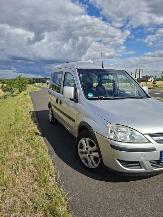 Motoryzacja samochody
