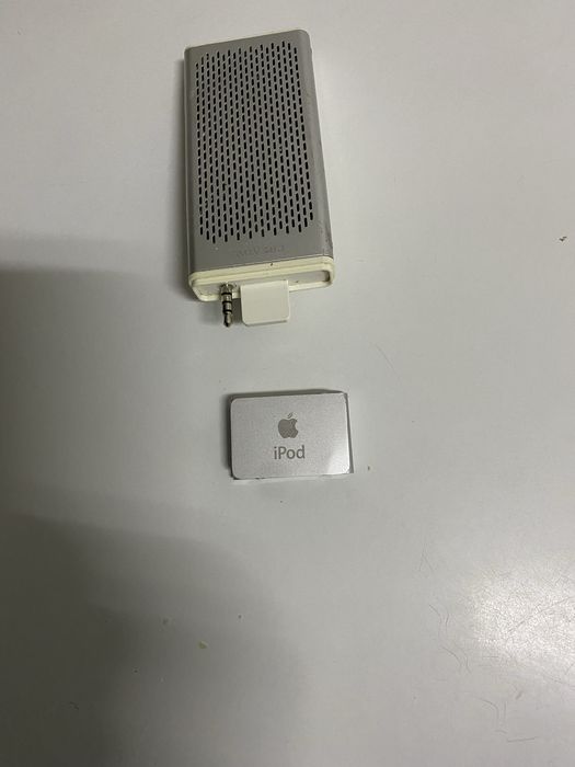 Apple iPod functions well.64552614689667123