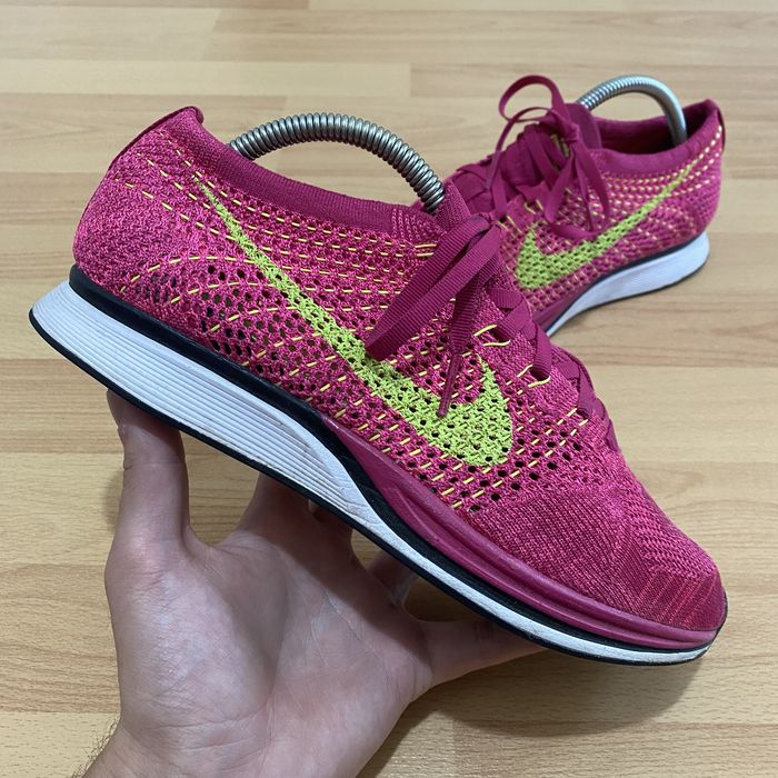 Nike Flyknit Racer Fireberry жіночі кросівки на літо женские кроссівки на лето 40.5 25.5см