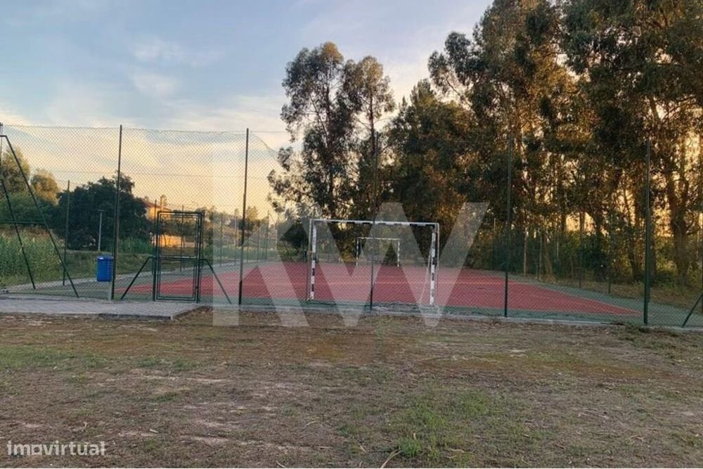 Vende-se Terreno Urbano no Entroncamento