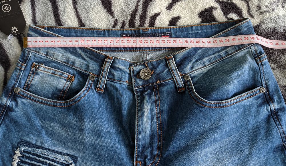 Джинсові шорти чоловічі 33-34