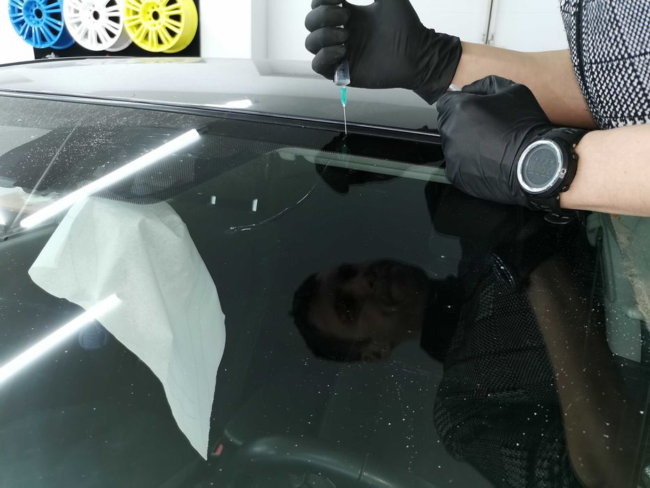 Ремонт сколов и трещин на лобовом стекле - Авто / мото послуги Харків ...