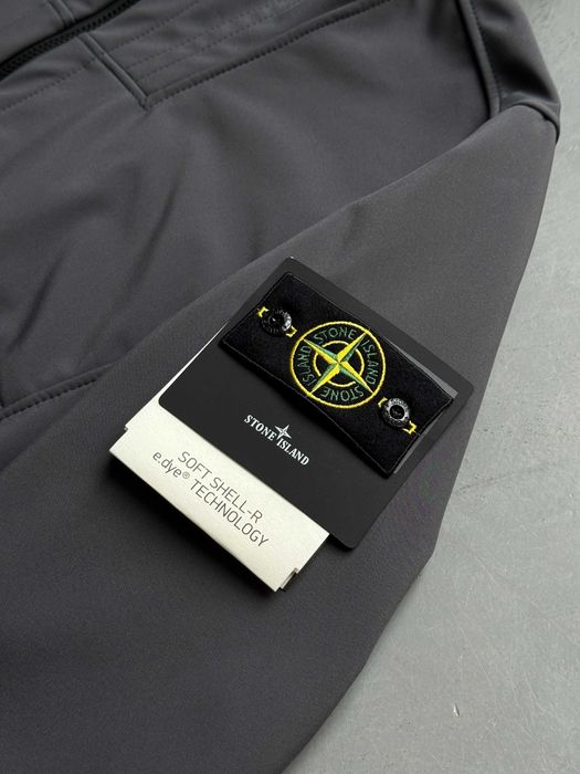 Чоловіча вітрівка Stone Island (2 кольори) / Soft-Shell