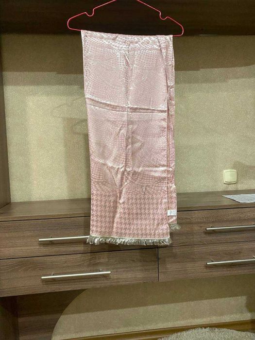 Шарф розовий поліестер