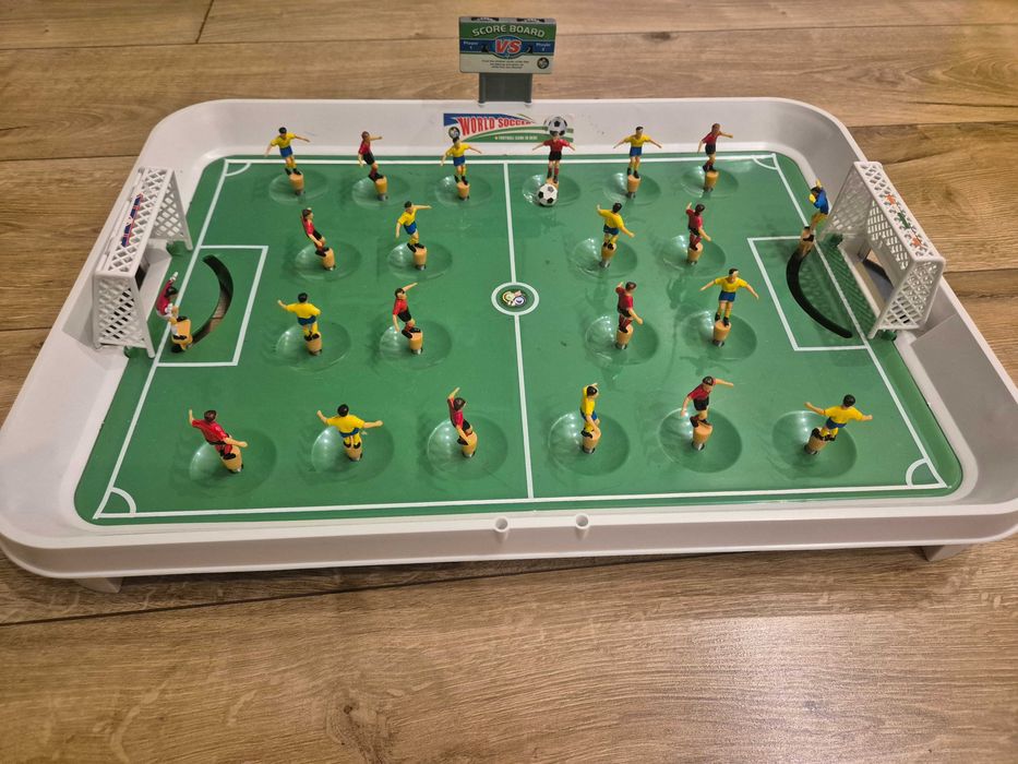 Piłkarzyki na sprężynkach do zabawy dla całej rodziny