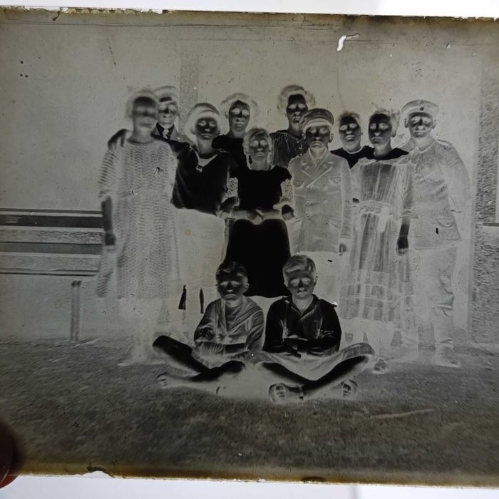 Szklane negatywy 9×12 cm (9 szt.) – ok. 1910–1925 – fotografia dawna