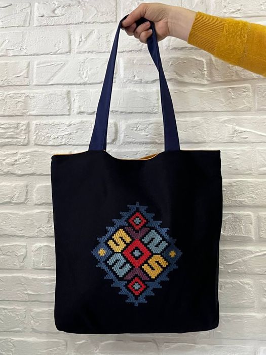 Сумки - шопери з авторською вишивкою