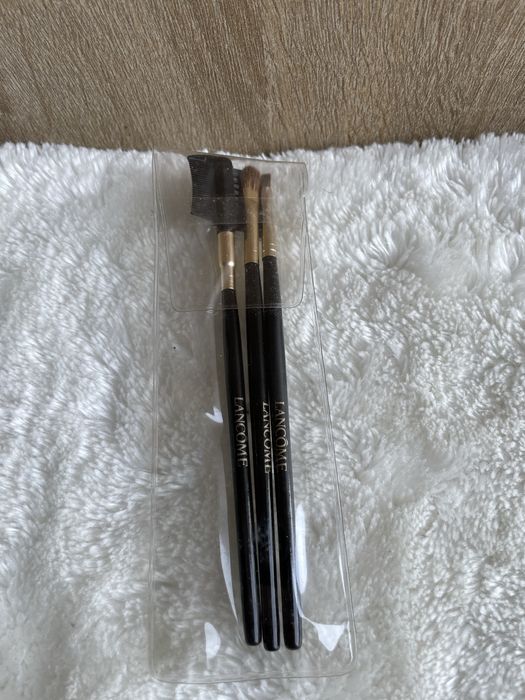 Trzy pedzle lancôme