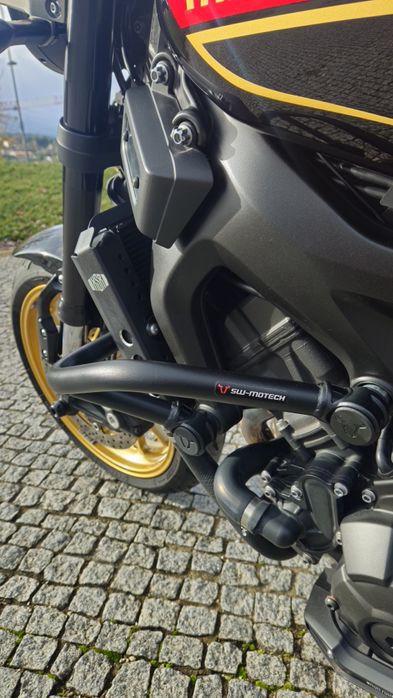 Yamaha xsr 900 moto muito boa