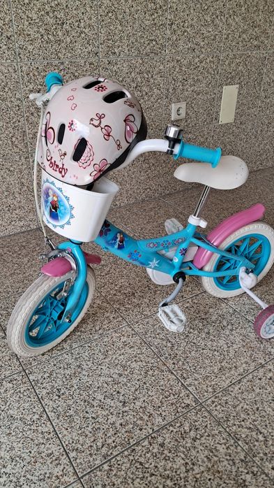 Bicicleta Frozen da Disney + Bicicleta equilíbrio Chicco + capacete