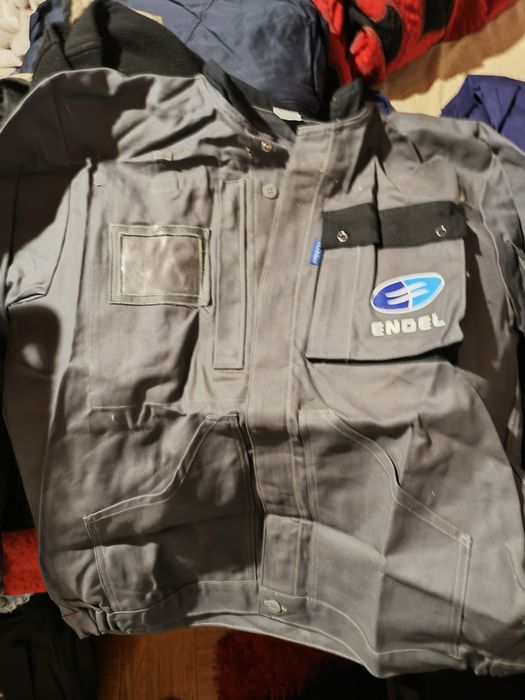 Vendo roupa para trabalho