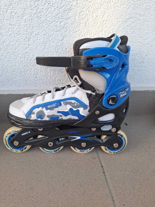 Niebieskie rolki firmy mico
