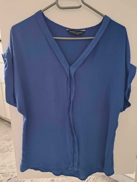 Ładna szafirowa bluzka