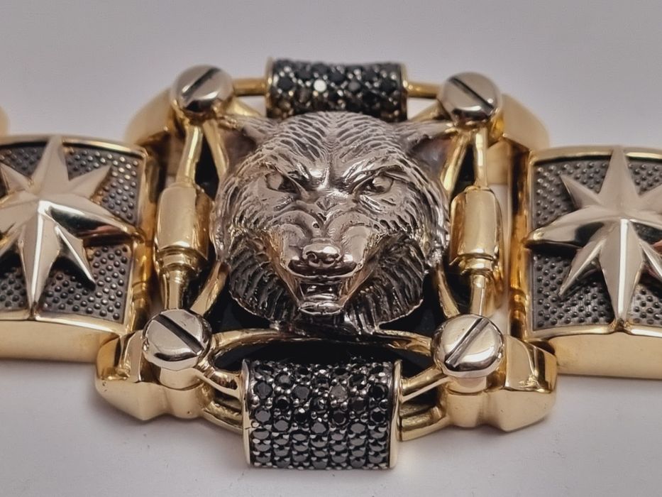 Золотой браслет с бриллиантами