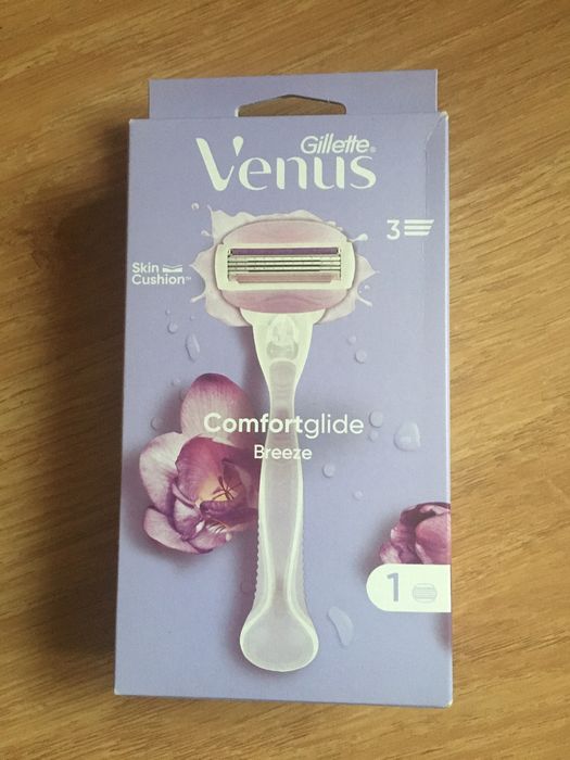 Maszynka Venus Comfartglide Breeze  z końcówką, wkładam