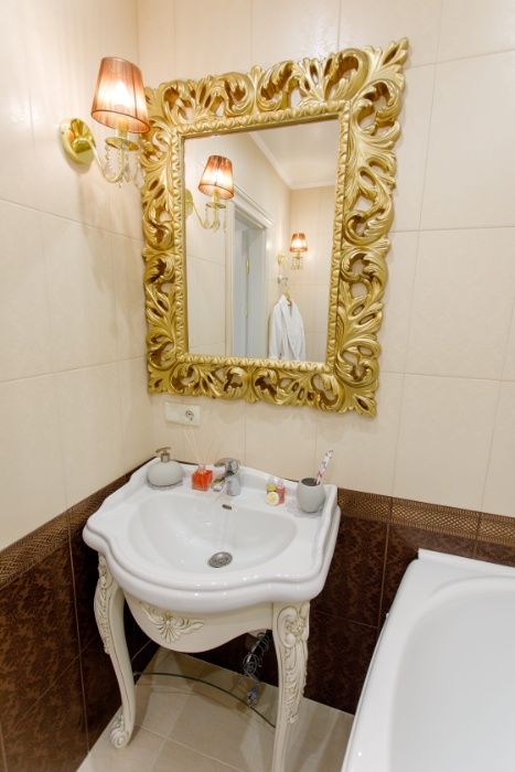 LUXE Квартира Подобово з ДЖАКУЗІ,  ТРЦ Мануфактура