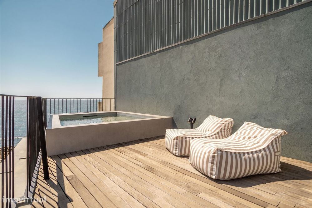 Penthouse T2 com piscina e terraço de 75 m² | Senhora da Luz | Foz do