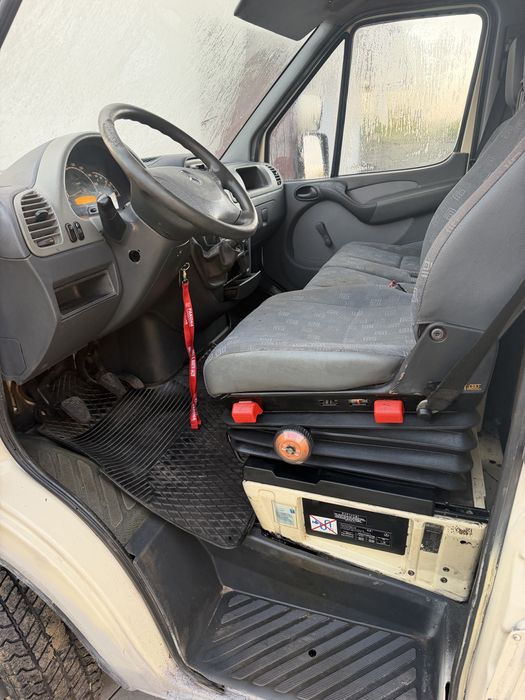 Mersedes Sprinter 416 будка реф