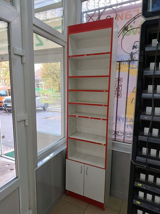 Продам тумбочку у відмінному стані